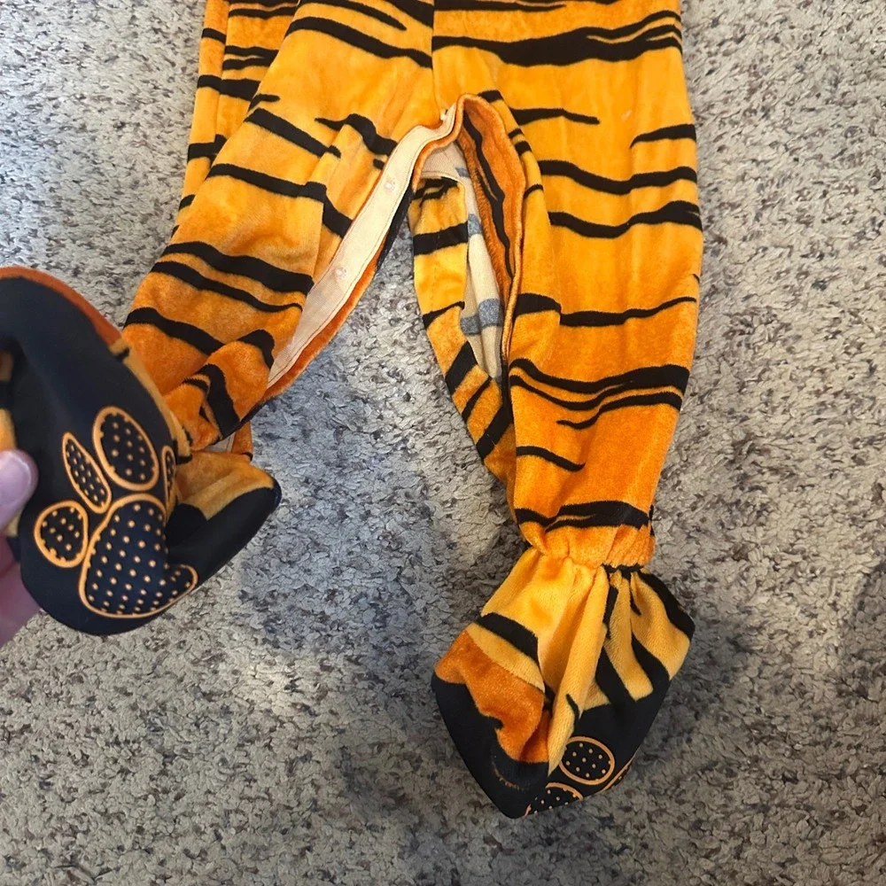 Spirit Halloween Toddler Tiger Costume Jumpsuit with Hood 18-24 Months Orange